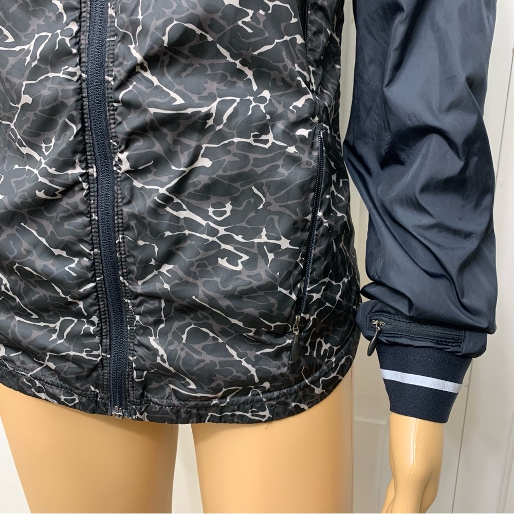 Under Armour Storm Camo Running Trail Jacket Lightweight Zip Up Hoodie size XS - Picture 3 of 14